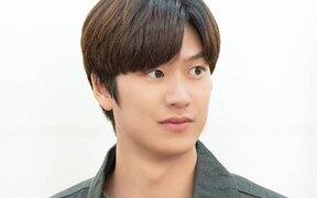 Na In Woo Breaks Silence on Military Exemption Controversy — Attends First Event After 3 Years of Waiting