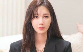Lee Ji Ah Caught Up in Shocking 35 Billion Won Inheritance Battle—Family Accuses Her Father of Forgery, Agency Speaks Out