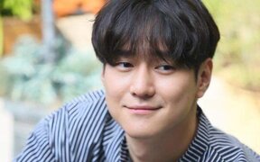 Go Kyung Pyo Dating a Non-Celebrity for 3 Years — Here’s What His Agency Said