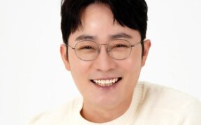 "Moving" Actor Park Sung Il Signs With a New Agency — Fans Excited to See What's Next for the Versatile Star