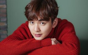 Yoo Seung Ho’s quiet love for sick children and stray cats will make you believe in true kindness again