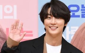 Yoon Shi Yoon finally returns after studying abroad and surprises, fans with his role in "Taxi Driver 3"