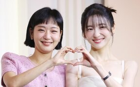Kim Go Eun praises Park Ji Hyun’s acting and reveals touching gifts she received from her while filming in winter