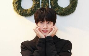 BTS Jin proves his solo star power by ranking No.14 on Pollstar’s Global Concert Tour Top 20 — earning 38 billion won per city