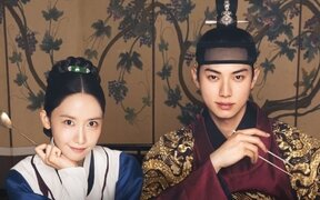 The hit drama cast of ‘Bon Appétit, Your Majesty’ flies to Vietnam for a 3-night vacation starting tomorrow