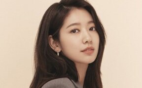 Park Shin Hye to show a totally new side of herself in upcoming retro comedy ‘Miss Undercover Boss’