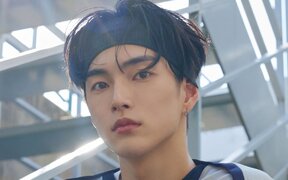 Seunghan returns as solo artist with exclusive pop-up and global music success just months after leaving RIIZE