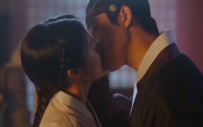 Nam Ji Hyun and Moon Sang Min share an emotional kiss that could be their last as “To My Beloved Thief” hits 6.9% peak ratings and keeps viewers on edge