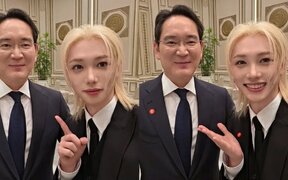 Stray Kids’ Felix goes viral for his real Galaxy selfie with Samsung chairman Lee Jae Yong and fans cannot stop talking about it