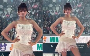 TWICE’s Jeongyeon stuns fans with her glowing concert look as the group makes history with record-breaking North American tour