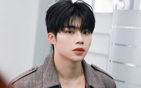 ZEROBASEONE’s Park Gun Wook personally apologizes after fan signing event raffle controversy and promises to be more careful