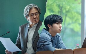 Choi Min Sik says he understands divided opinions about the heavy mood of “Notes from the Last Row” and not every work can please everyone