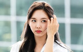 Nayeon’s mother draws attention with “It is time for them to receive the treatment they deserve” message as TWICE faces second contract renewal talks
