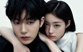 Roh Yoon Seo says she and Nam Joo Hyuk intentionally kept physical contact to hugs in 'The East Palace', leaving viewers to decide the relationship