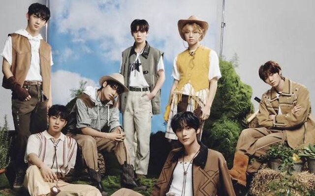 EVNNE Teases EPIC Comeback with First Concept Photos for HOT MESS — Fans Can't Get Enough of Their Chic, Relaxed Vibes