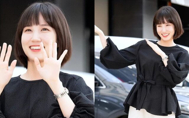 "Woo to the Young to the Woo" Park Eun Bin melts hearts with her iconic pose at "Extraordinary Attorney Woo" wrap-up party