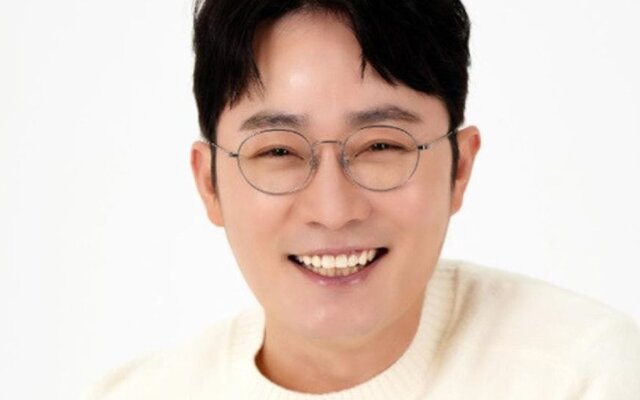"Moving" Actor Park Sung Il Signs With a New Agency — Fans Excited to See What's Next for the Versatile Star