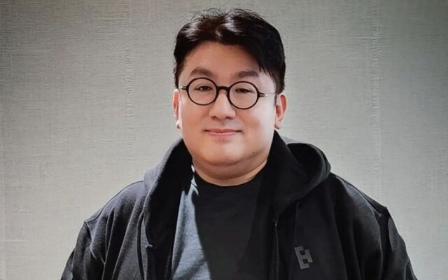 Bang Si Hyuk accused of lying to investors in 400 billion won HYBE scandal, could face life behind bars