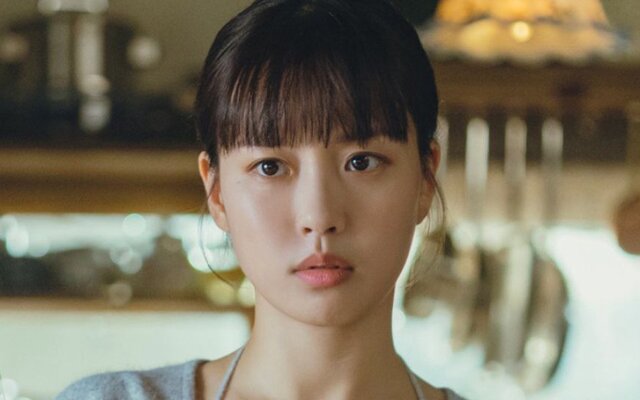 Person A accused with Go Min Si of school violence speaks out and dares accusers to meet face to face