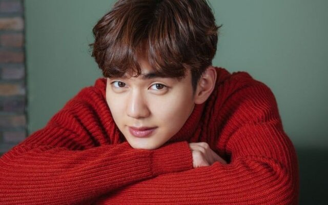 Yoo Seung Ho’s quiet love for sick children and stray cats will make you believe in true kindness again