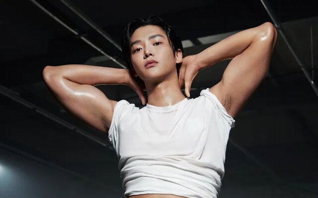 Rowoon talks about viral armpit photoshoot and how he lost 8kg in just a week for his drama role