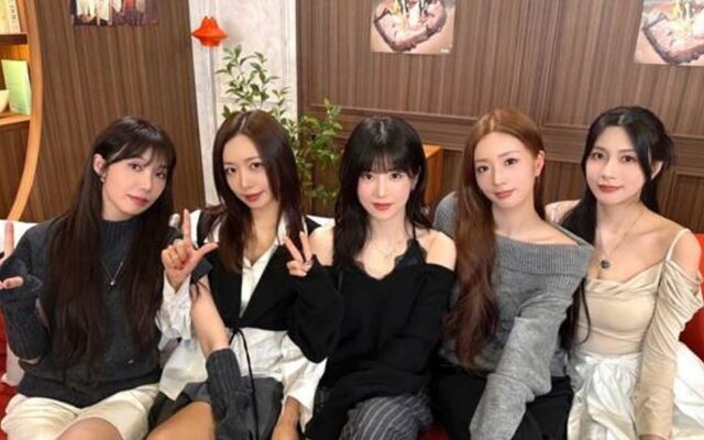 Apink dominates music charts with 11th mini album ‘Re : Love’ as 15th anniversary comeback kicks off in style