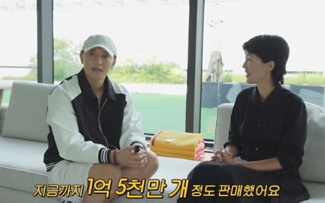 Former EXO member Tao hits big in China with sanitary pad business, earns about 30 billion won in 3 months