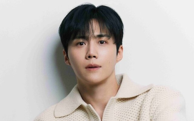 Kim Seon Ho makes shocking jump from 16th place to Top 5 in just three days at Netizen Awards