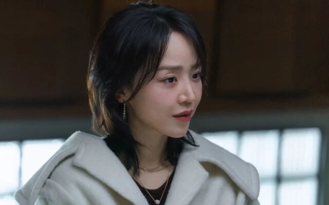 Shin Hye Sun takes on her most challenging role yet in 'The Art of Sarah' and proves why she is a top actress