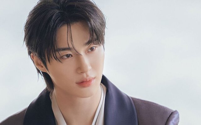Byeon Woo Seok becomes the final OST singer for “Perfect Crown” as fans remember his “Lovely Runner” hit “Sudden Shower”