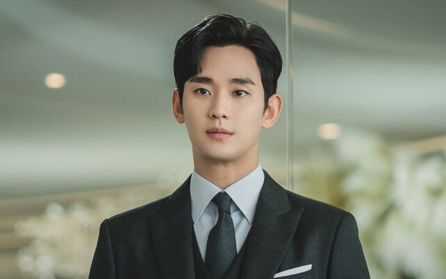 Kim Soo Hyun’s dating rumor with late Kim Sae Ron takes a major turn after police reportedly conclude the minor relationship claim was false