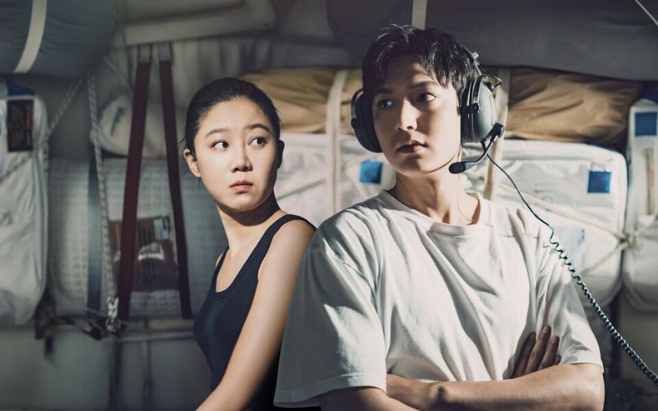 Image for "When the Stars Gossip" Hits Rock Bottom, Viewership Ratings Drop to a Shocking 1%, Netizens Question the Hype