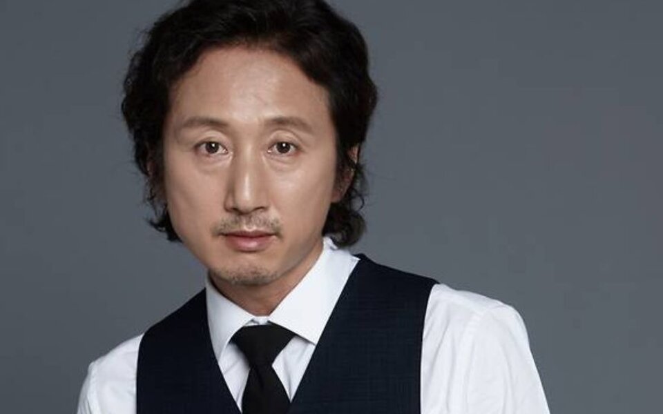 Image for "Vincenzo" Kim Young Woong Joins SM C&amp;amp;C - What’s Next for the Talented Actor with Kang Ho Dong &amp;amp; Jeon Hyun Moo?