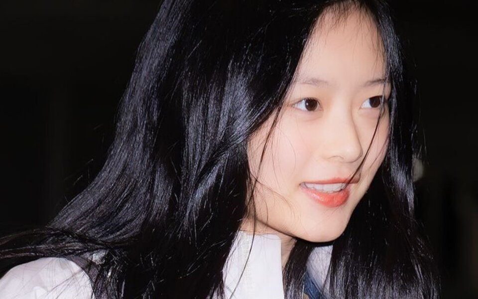 Image for Is NewJeans' Hanni in Hot Water Over 'Illegal Stay' in Korea? Seoul Immigration Agency Says 'Action Will Be Taken'