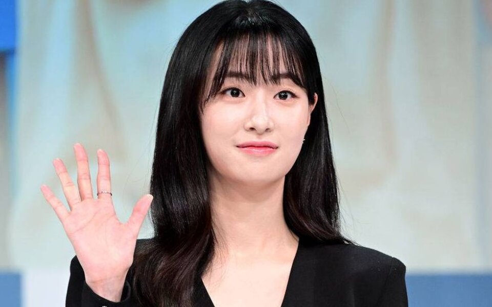 Image for Jeon Hye Yeon Joins Star-Studded Cast of Hilarious New Office Comedy "Kick Kick Kick Kick" — Here’s What You Need to Know