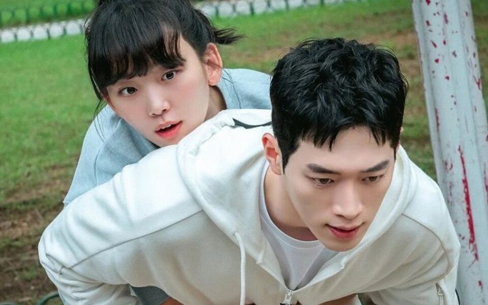 Image for Seo Kang Joon’s drama breaks records, ‘Undercover High School’ stays No.1 until the very last episode