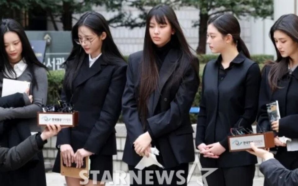 Image for NewJeans Suddenly Deletes all NJZ Posts and Changes SNS Name — Fans Confused after Surprise Move following “final stage” Comment