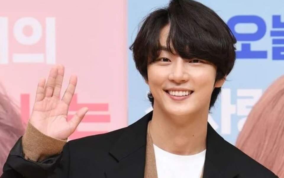 Image for Yoon Shi Yoon finally returns after studying abroad and surprises, fans with his role in "Taxi Driver 3"