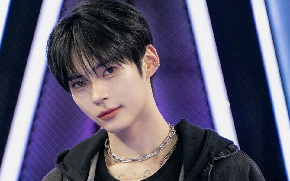 Image for ZEROBASEONE’s Sung Han Bin faces backlash for variety show joke, says he was too greedy for laughs and apologizes