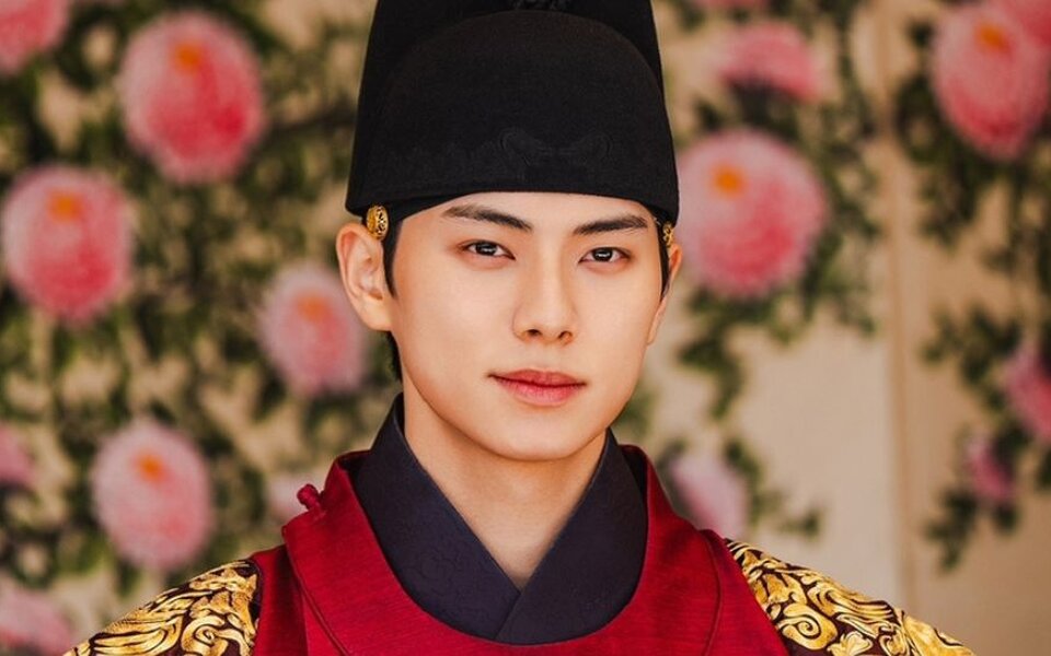 Image for Lee Chae Min is everywhere right now as brands and dramas fight for him after breakout role in ‘Bon Appétit, Your Majesty’