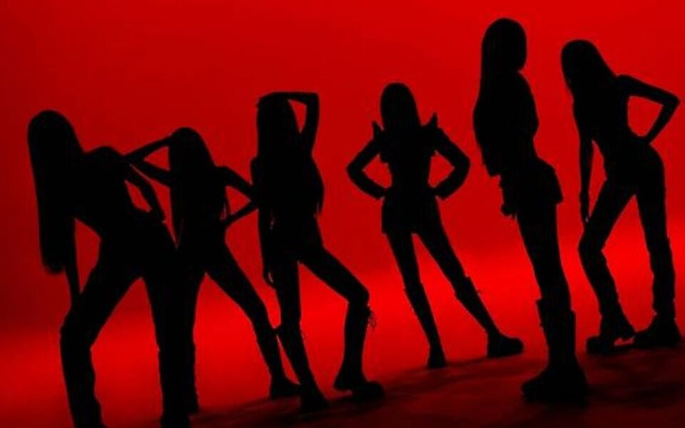 Image for Momoland shows mysterious aura in new concept photo for comeback after 3 years