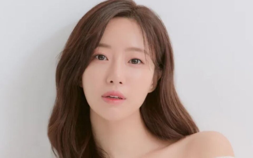 Image for T-ara’s Ham Eun Jung to tie the knot this November in a private wedding with her non-celebrity fiancé