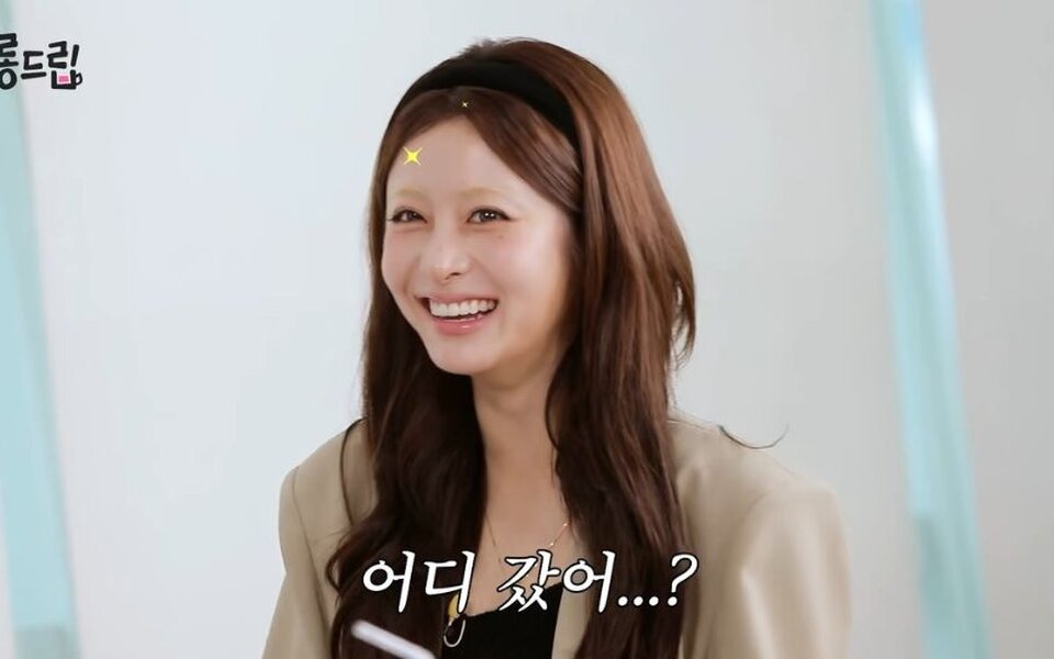 LE SSERAFIM’s Huh Yunjin reveals why she dyed her eyebrows yellow and jokes “Without eyebrows I look like a bald eagle”