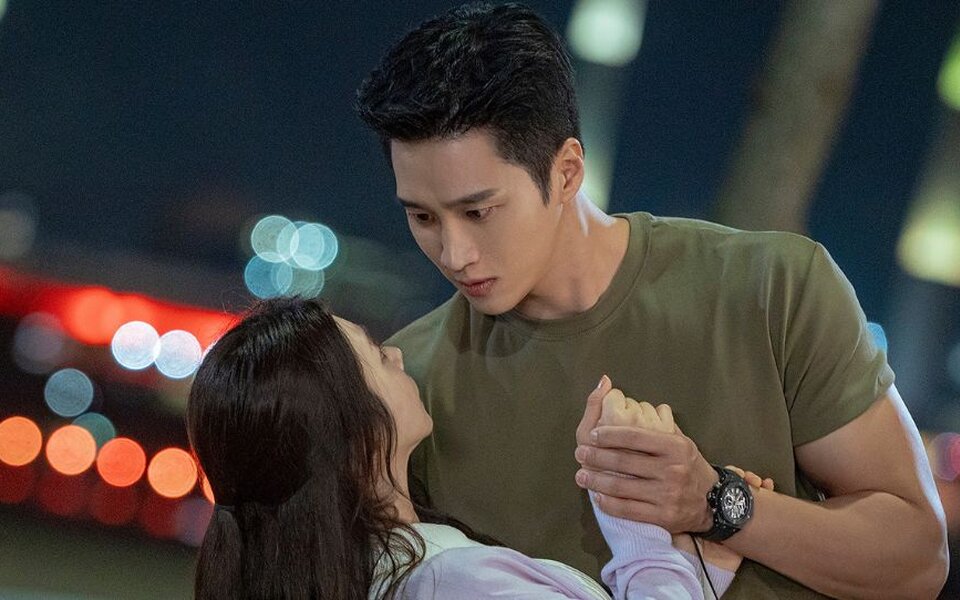 Image for Lee Joo Bin slowly falls for Ahn Bo Hyun as ‘Spring Fever’ episode 2 climbs to 5.4% nationwide and tops 2049 ratings