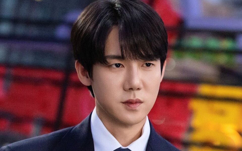Image for Yoo Yeon Seok’s ‘Phantom Lawyer’ keeps rising fast as the SBS drama stays No. 1 in ratings and buzz and teases a bigger team up in episode 3