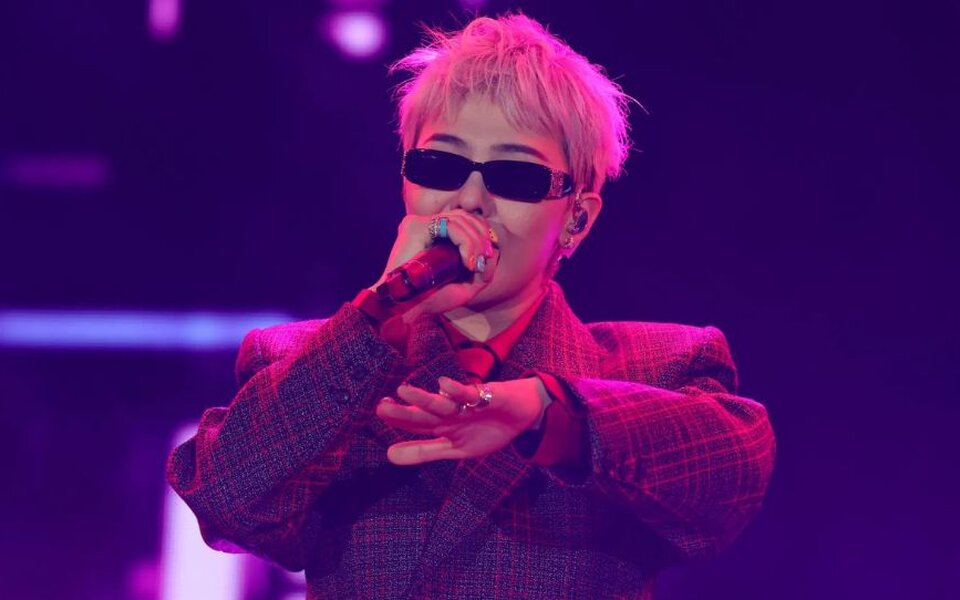 Image for G-Dragon reportedly earns massive yearly income as his world tour and album success help turn his agency into profit