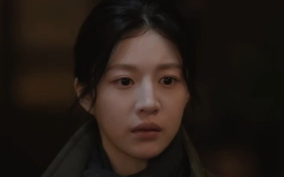 Image for Go Yoon Jung draws viewers in with warm, honest acting in 'We Are All Trying Here'