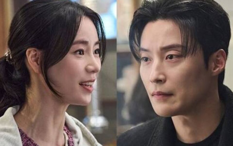 Image for Lim Ji Yeon cannot hide her smile over Korean beef while Heo Nam Jun only looks at her in “My Royal Nemesis”