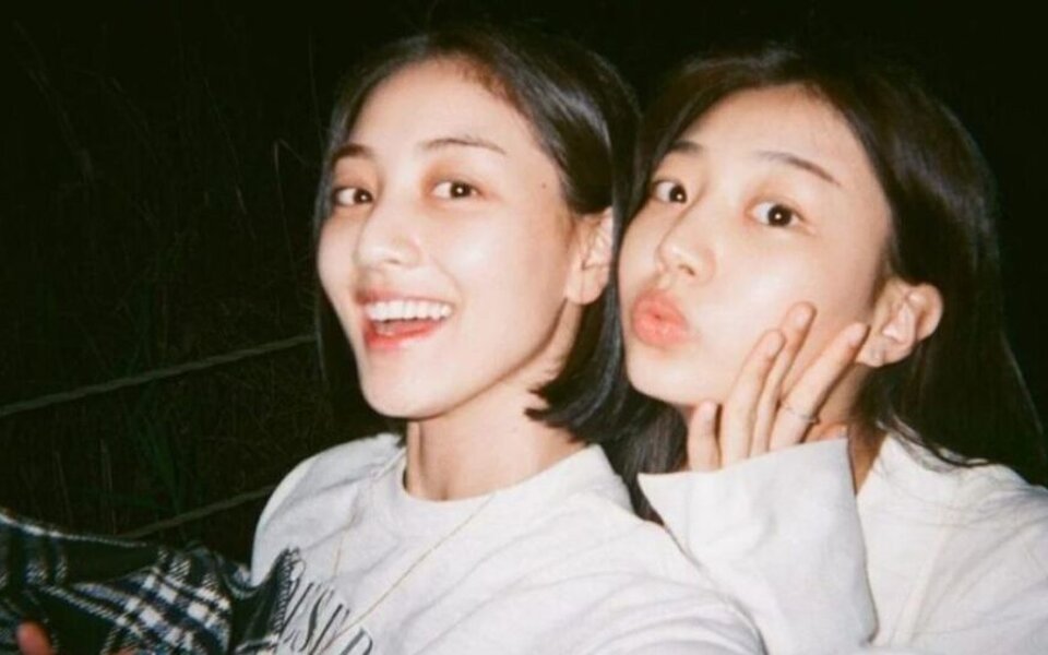 Image for TWICE Jihyo’s youngest sister draws attention as she prepares to debut in HYBE’s new girl group under ABD