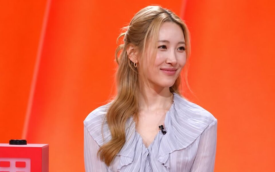 Sunmi reveals why she avoids junior idols backstage as she reflects on becoming a 20 year K-pop industry senior